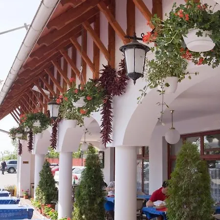 Fehertoi Halaszcsarda Es Szalloda Bed and Breakfast Szatymaz