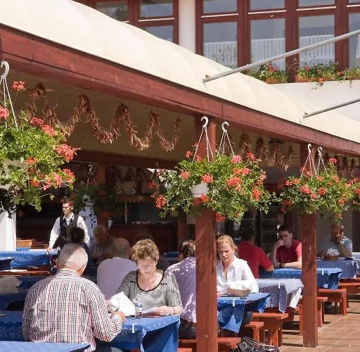 Fehertoi Halaszcsarda Es Szalloda فندق مبيت وإفطار *